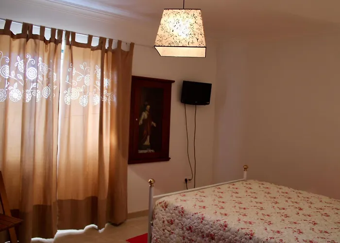 A Casa Dos Avos Hotel